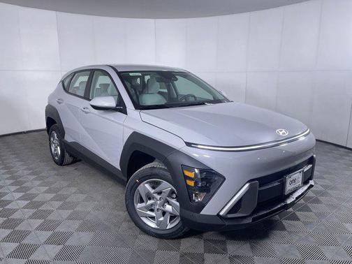 Cyber Gray Metallic 2026 Hyundai KONA SE
