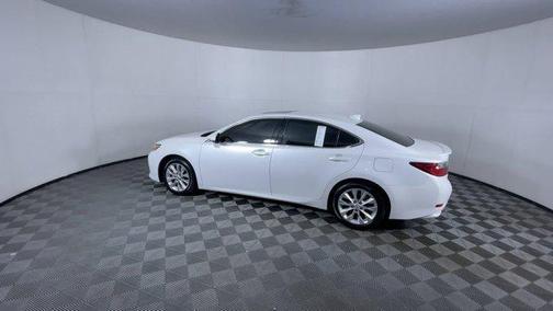 2015 Lexus ES 300h Base
