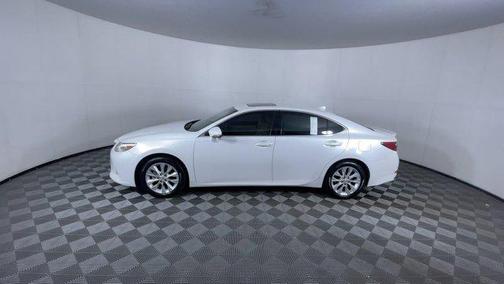 2015 Lexus ES 300h Base