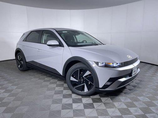 2025 Hyundai IONIQ 5 SE