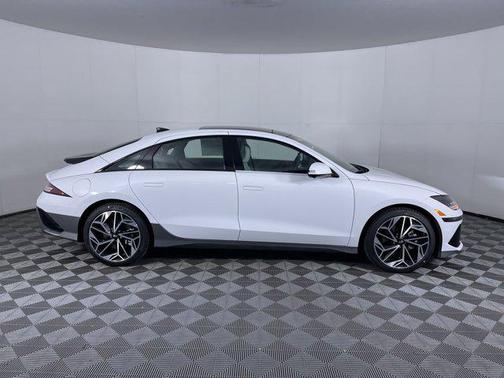 2025 Hyundai IONIQ 6 Limited