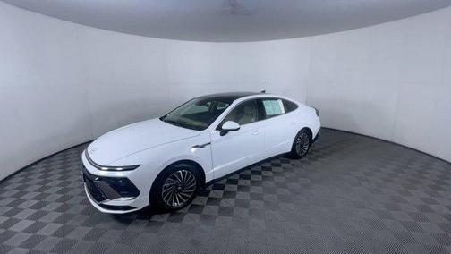 2025 Hyundai SONATA Hybrid Limited