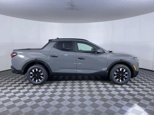 2025 Hyundai SANTA CRUZ SEL Activity