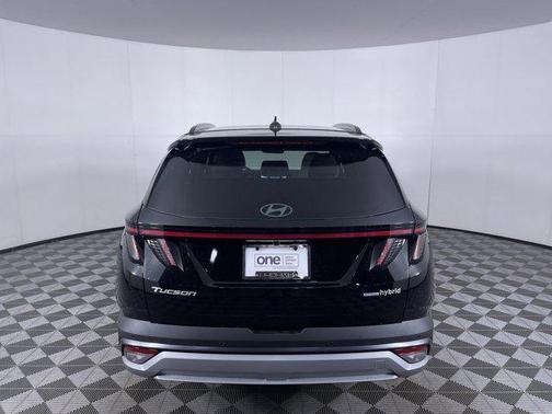 Ash Black 2026 Hyundai TUCSON Hybrid Limited