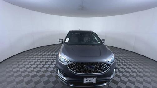 Carbonized Gray Metallic 2022 Ford Edge Titanium