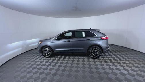 Carbonized Gray Metallic 2022 Ford Edge Titanium