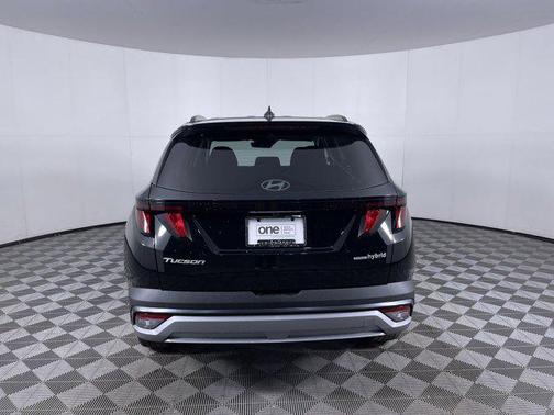 Ash Black 2026 Hyundai TUCSON Hybrid SEL