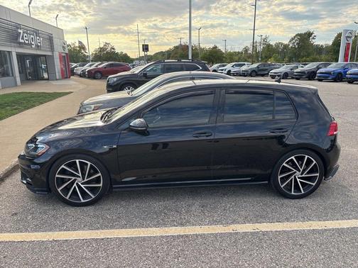 2018 Volkswagen Golf R 2.0T Manual
