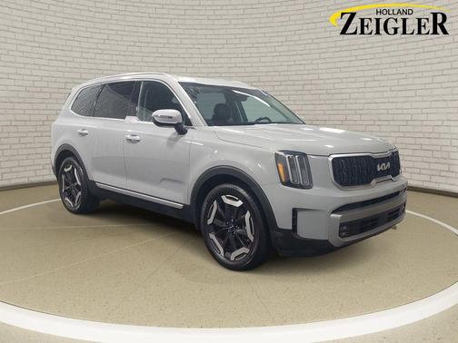 Gray 2023 Kia Telluride EX