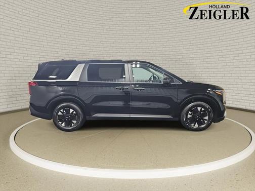 2025 Kia Carnival Hybrid LXS