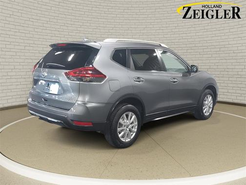 2018 Nissan Rogue SV