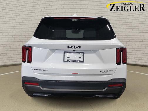 Snow White Pearl 2026 Kia Sorento Hybrid SX Prestige