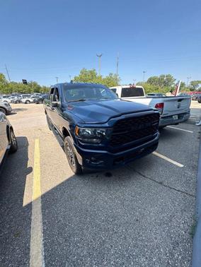 Patriot Blue Pearlcoat 2024 RAM 2500 Big Horn Crew Cab 4x4 6'4' Box