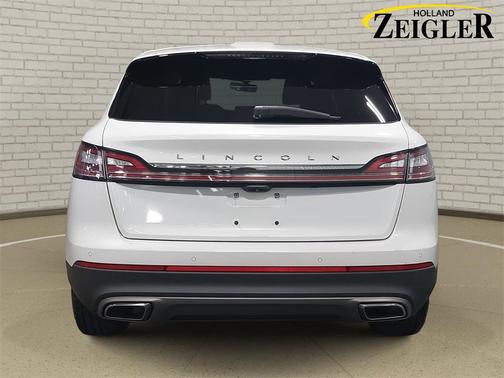 2023 Lincoln Nautilus Standard