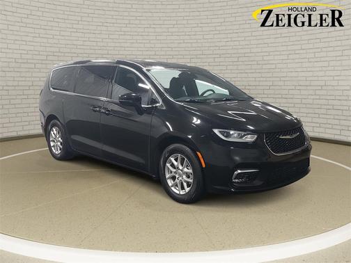 2025 Chrysler Pacifica L