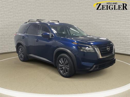 2024 Nissan Pathfinder SV 4WD