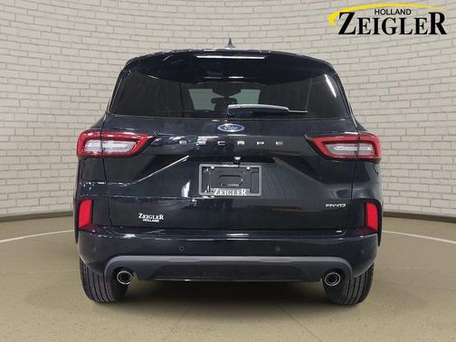 Black Metallic 2023 Ford Escape ST-Line