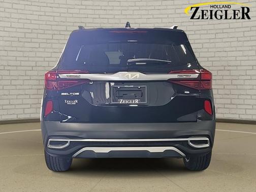 2023 Kia Seltos S