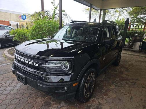 SHADOW BLACK 2023 Ford Bronco Sport Outer Banks