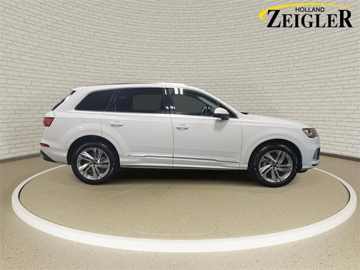 2022 Audi Q7 45 Premium
