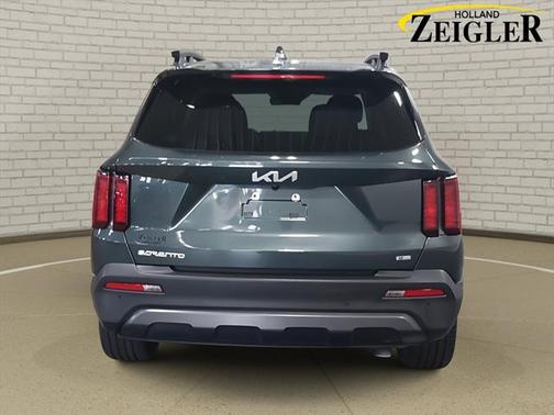2023 Kia Sorento EX