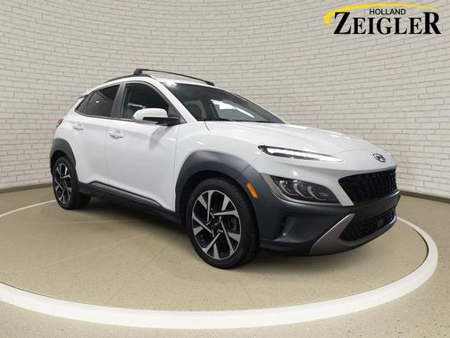 Lunar White 2022 Hyundai KONA Limited