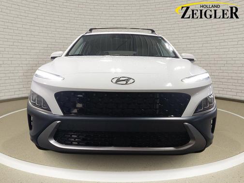 Lunar White 2022 Hyundai KONA Limited