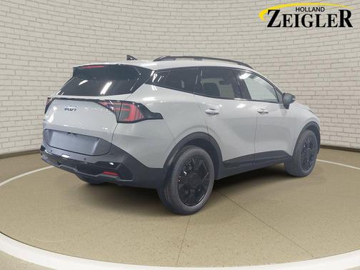 Wolf Gray 2026 Kia Sportage X-Line