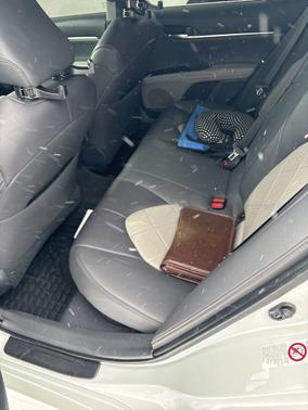 2019 Toyota Camry Hybrid XLE