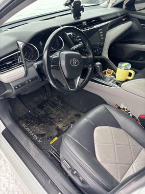 2019 Toyota Camry Hybrid XLE