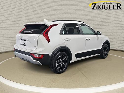2024 Kia Niro LX