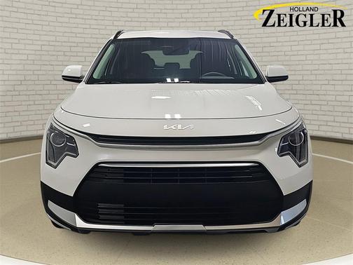 2024 Kia Niro LX
