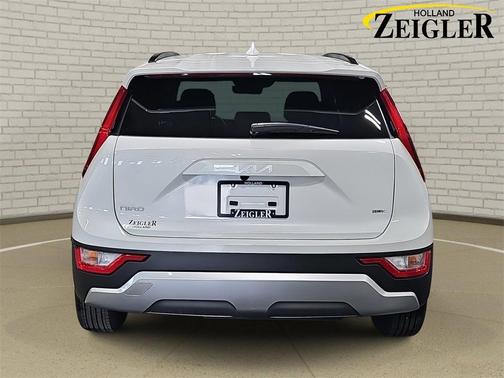 2024 Kia Niro LX