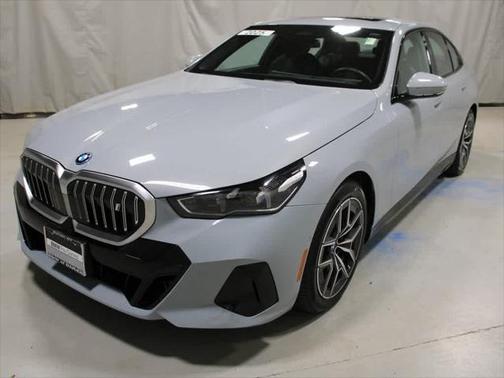 2025 BMW i5 xDrive40