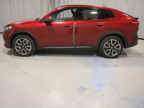 2025 BMW X2 xDrive28i