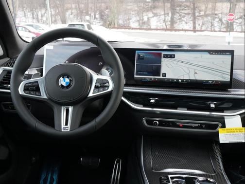 2026 BMW X7 M60i