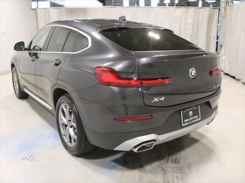 2025 BMW X4 xDrive30i