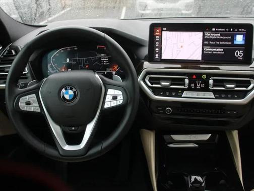 2025 BMW X4 xDrive30i