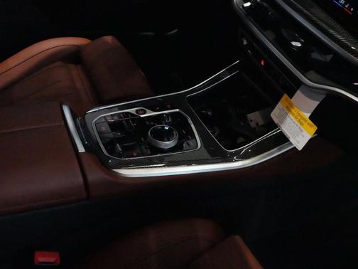 Tanzanite Blue II Metallic 2026 BMW X5 M60i