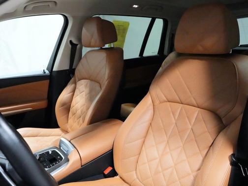 Tanzanite Blue II Metallic 2024 BMW X7 xDrive40i
