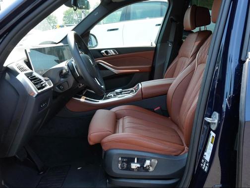 Tanzanite Blue II Metallic 2026 BMW X5 xDrive40i