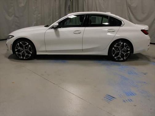 2025 BMW 330 i xDrive