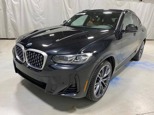 2023 BMW X4 xDrive30i