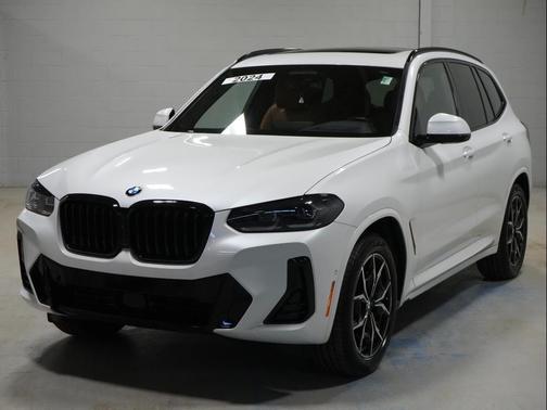Mineral White Metallic 2024 BMW X3 xDrive30i