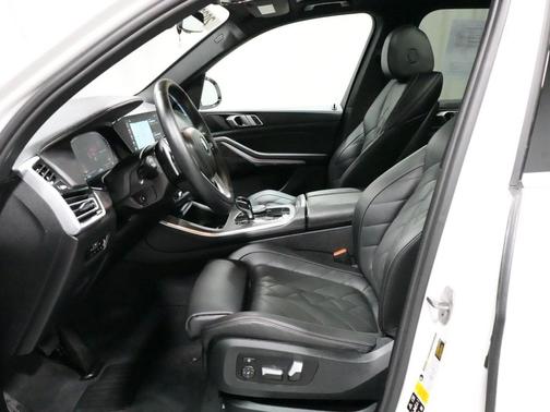 Alpine White 2023 BMW X5 xDrive40i