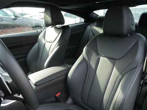 2025 BMW M440 i xDrive