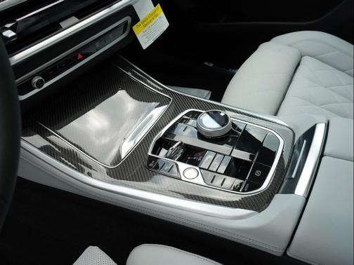 Carbon Black Metallic 2026 BMW X5 M60i