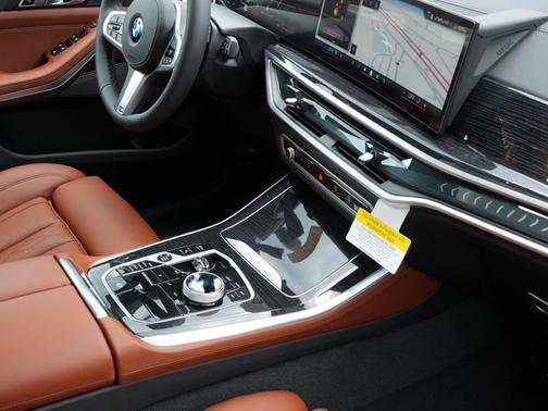 Black Sapphire Metallic 2026 BMW X5 xDrive40i