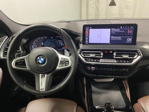 2023 BMW X4 xDrive30i