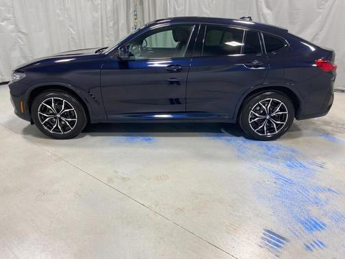 2023 BMW X4 xDrive30i